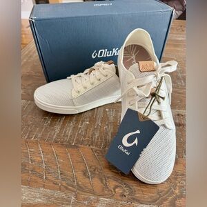 Olukai White Women’s Sneakers, Size 9.5, NEW!